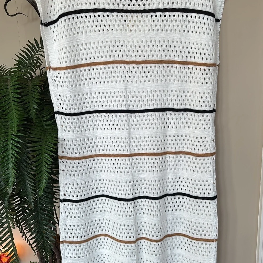 Brand New Dokotoo White Striped Crochet Knit Sweater Dress Swim Coverup V-Neck